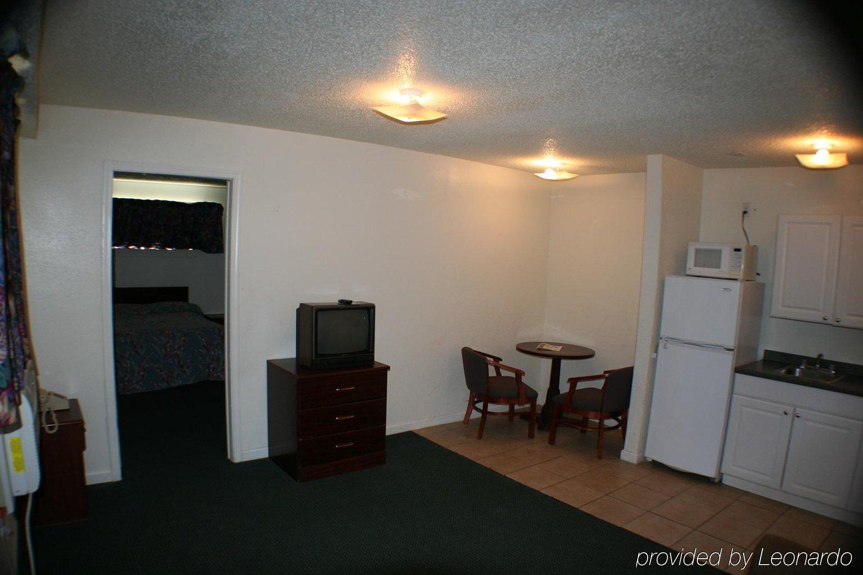 Stay Plus Extended Stay Suites Auburn Interior photo